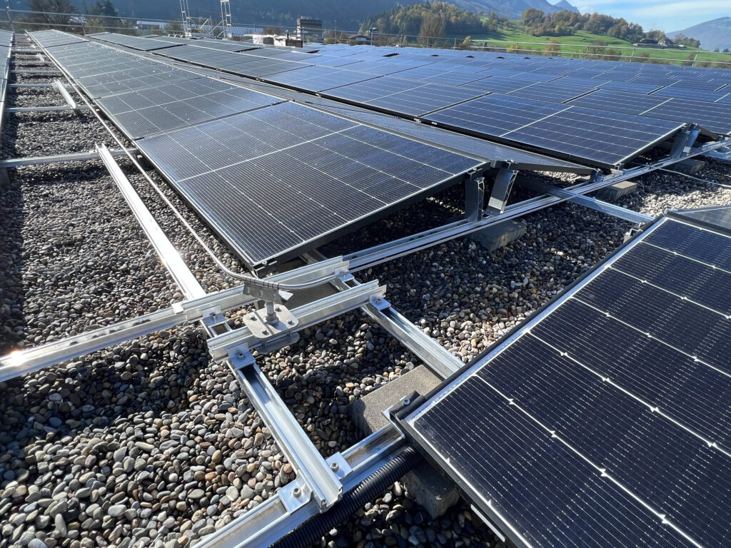 Seilsicherungssystem auf Solarfeld